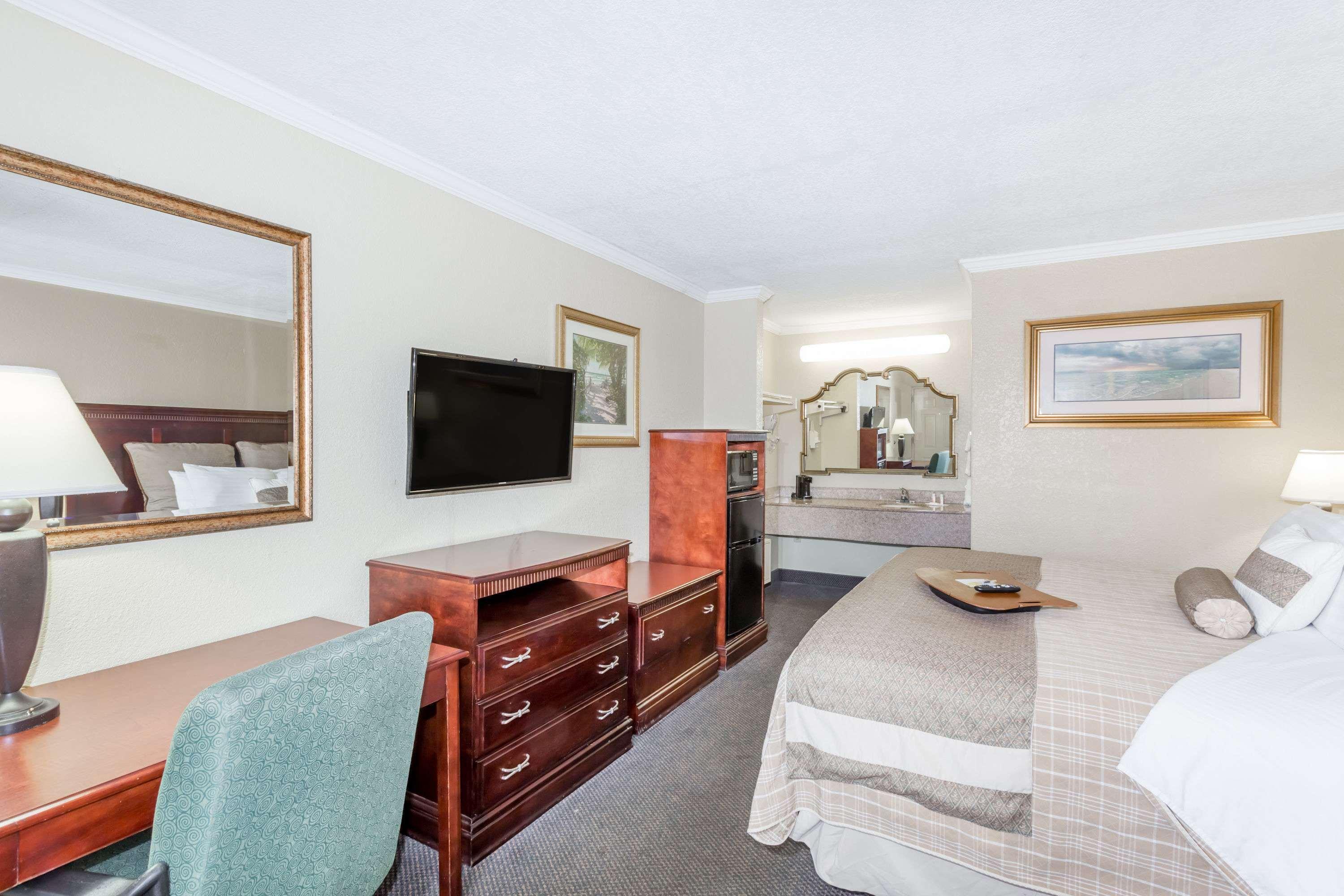 Days Inn By Wyndham Destin Ngoại thất bức ảnh