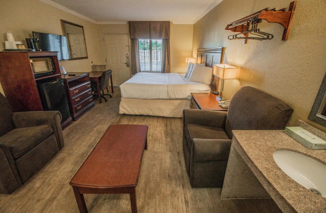 Days Inn By Wyndham Destin Ngoại thất bức ảnh